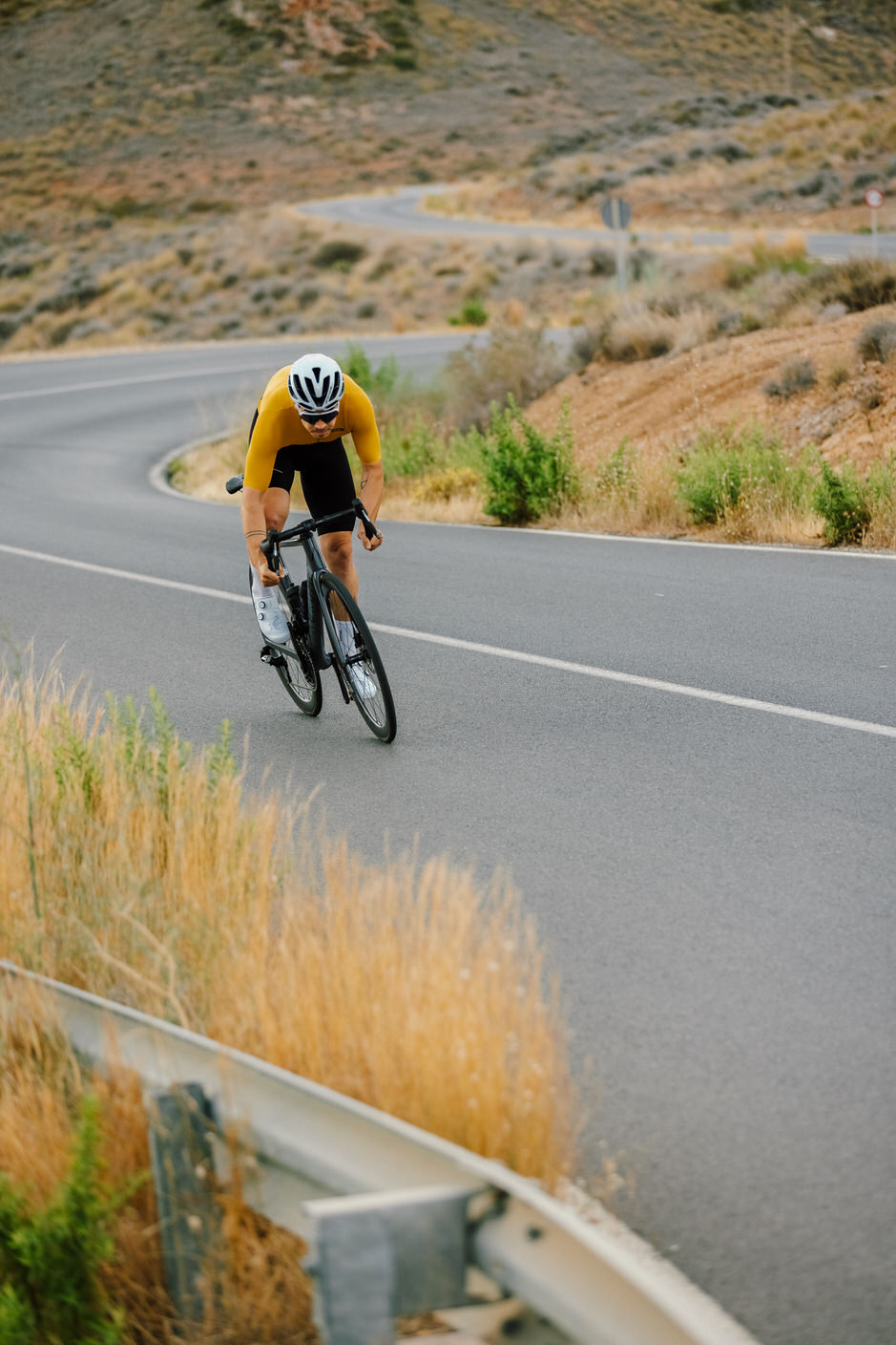 ciclista-carretera-essentia-2